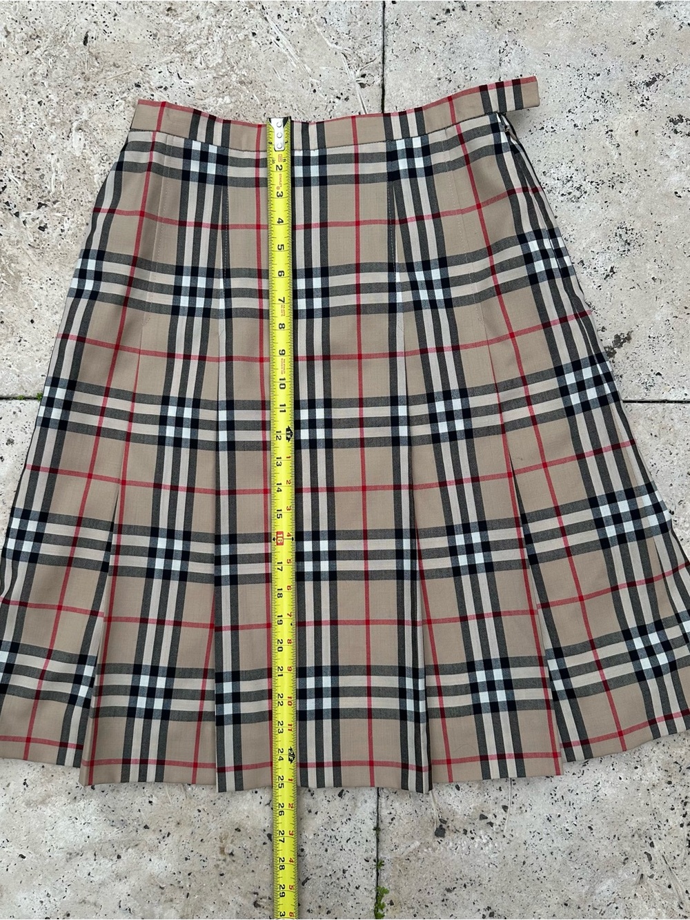 Burberry Nova Check Skirt - Wool - 28” Waist VINTAGE RARE SM / Size 6 EXCELLENT - Picture 4 of 13